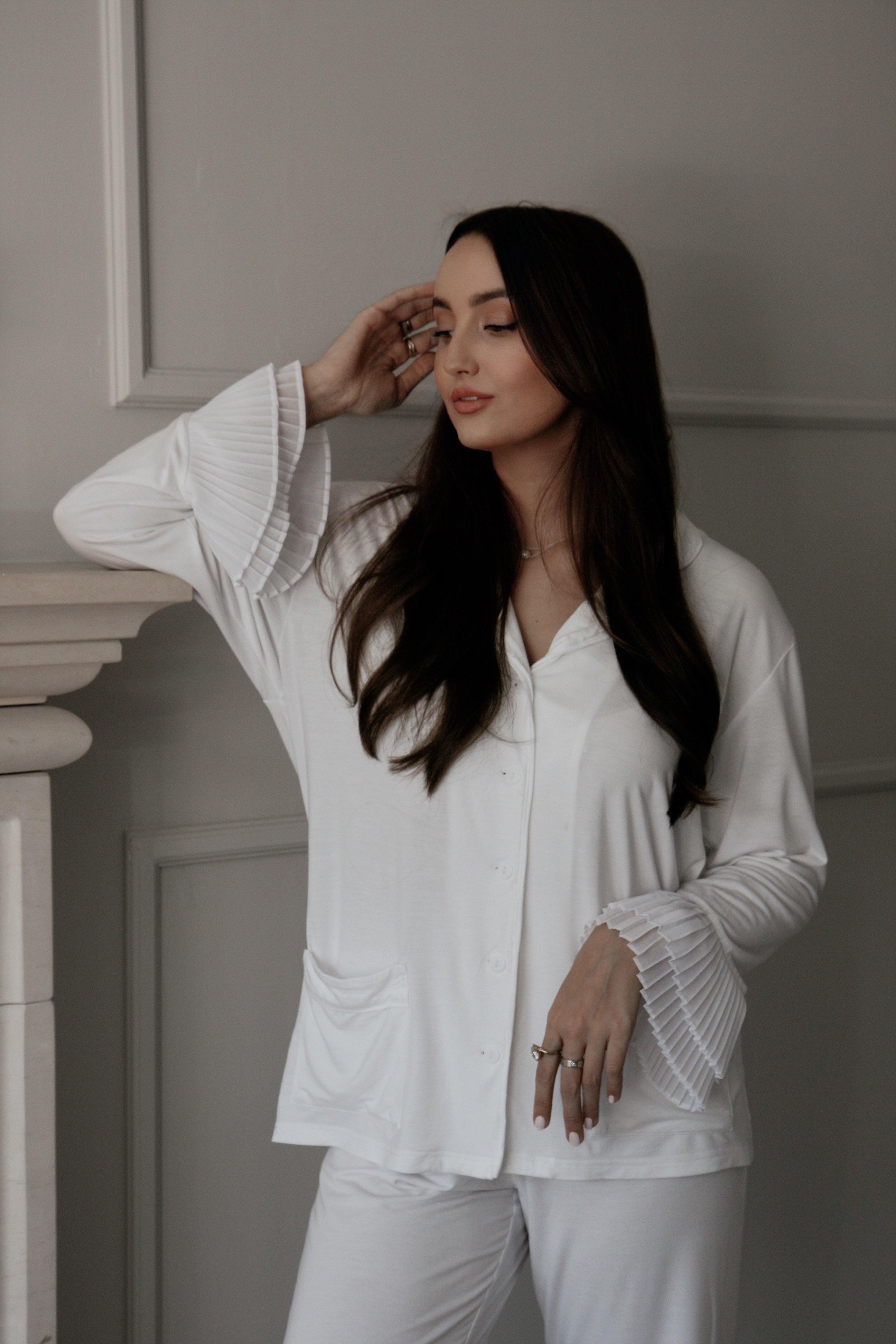 The Duchess Sleep Set in Pearl Oyster - Byeditstudio